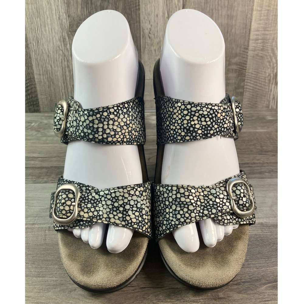 Dansko 9841180200 Black Silver Metallic Stingray Print Wedge Slide Sandals 40